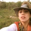 Lady Gaga : Même en plein safari, elle soigne son look !