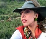 Lady Gaga : Même en plein safari, elle soigne son look !
