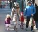 Sarah Jessica Parker et son mari Matthew Broderick emmènent leurs filles Tabitha et Marion a l'école à New York, le 14 décembre 2012.