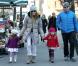 Sarah Jessica Parker et son mari Matthew Broderick emmènent leurs filles Tabitha et Marion a l'école à New York, le 14 décembre 2012.