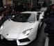 Chris Brown à la sortie de son hôtel parisien se rend à son concert au volant d'une voiture de luxe. Voiture qu'il emboutira quelques heures plus tard contre une autre voiture de sport. Le 7 octobre 2012.