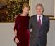 La princesse Mathilde était somptueuse en rouge au bras du prince Philippe. La famille royale de Belgique assistait le 19 décembre 2012 au palais Laeken, à Bruxelles, au concert de Noël annuel, suivi d'une réception.