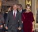 La princesse Mathilde était somptueuse en rouge au bras du prince Philippe. La famille royale de Belgique assistait le 19 décembre 2012 au palais Laeken, à Bruxelles, au concert de Noël annuel, suivi d'une réception.