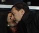 Le ministre Eric Besson et Yasmine au Parc des Princes pour le match PSG/Toulouse, le 14 janvier 2012.