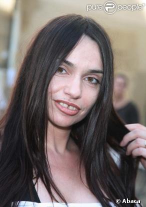 Béatrice Dalle au défilé Givenchy
