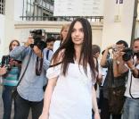 Béatrice Dalle au défilé Givenchy