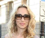 Alexandra Golovanoff arrive au défilé Givenchy