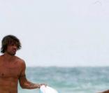 Paolo Maldini en famille, à la plage