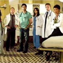 Photo promo de Urgences. Diffusée de 1994 à 2009.