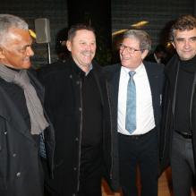 Jean-Michel Larqué, Dominique Rocheteau, Christian Lopez et Gérard Janvin lors de l'inauguration de la tribune de presse du Stade de France qui portera désormais le nom de Thierry Roland, le 6 février 2013