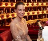 Hilary Swank et Mira Sorvino : Princesses d'une nuit au Bal des débutantes