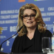 Catherine Deneuve pendant la conférence de presse du film Elle S'en Va au Festival international du film de Berlin, le 15 février 2013.
