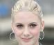 La délicieuse Mélanie Laurent arrive pour assister au défilé Dior à Paris le 1er mars 2013