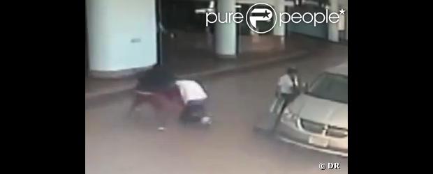 "Booba VS La Fouine et Dixon (Banlieue Sale)" - La vidéo de l'altercation entre les deux rappeurs postée par Booba le 10 mars 2013.