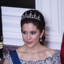 La princesse Mary de Danemark au dîner de gala donné par la reine Margrethe II de Danemark en l'honneur du président de la Finlande Sauli Niinistö et sa compagne Jenni Haukio au palais de Fredensborg, le 4 avril 2013.