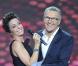 Laurent Ruquier et Virginie Guilhaume, très complices, présentaient la 28e cérémonie des Victoires de la Musique à Paris, le 8 février 2013.