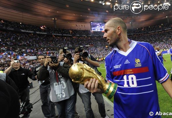 Zizou avec la coupe du monde