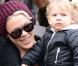 Pink : Avant son concert à Bercy, elle profite de Paris avec sa petite Willow !