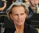  Bernard Kouchner et Christine Okrent : Nicolas Sarkozy et Carla avaient invité leurs hôtes pour un diner au Petit Palais