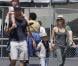 Liev Schreiber, Naomi Watts et ses deux enfants au Kids Earth Day à Los Angeles, le 21 avril 2013.