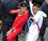 Justin Bieber : Déluré dans la rue et fêtard, il fait tomber les filles