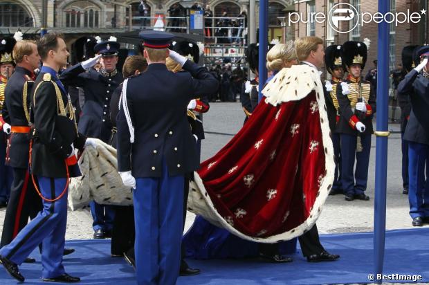 ENTRONIZACIÓN DEL REY GUILLERMO A. DE HOLANDA - Página 59 1115296-le-roi-willem-alexander-et-la-reine-620x0-1