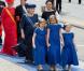 Maxima, reine glamour avec ses filles, jolies "bleues" pour le serment du roi