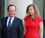 Valérie Trierweiler, élégante et glamour, mène le bal des dames au dîner d'Etat