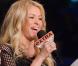 Shakira: Sexy en robe courte, la jeune maman s'éclate avec ses amis de The Voice