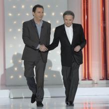 François Morel et Michel Drucker - Enregistrement de l'émission "Vivement Dimanche" consacrée à François Morel le 7 mai 2013 à Paris. Diffusion le 12 mai 2013 sur France 2.