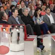 Michel Drucker, François Morel, Richard Berry, Rachida Brakni et Thierry Neuvic - Enregistrement de l'émission "Vivement Dimanche" consacrée à François Morel le 7 mai 2013 à Paris. Diffusion le 12 mai 2013 sur France 2.