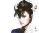 Demi Lovato a partagé des photos du shooting pour son quatrième album intitulé DEMI, dans les bacs le 14 mai 2013.