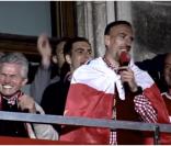 Franck Ribéry : Ambianceur et chanteur d'un soir, une prestation inoubliable !