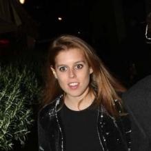 La princesse Beatrice d'York passait le 16 mai 2013 une soirée de plus au Loulou's, club privé de Mayfair, à Londres, avec son compagnon Dave Clark.