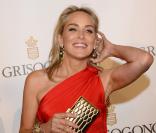 Sharon Stone : Dos nu et robe échancrée, l'actrice en met plein la vue à Cannes
