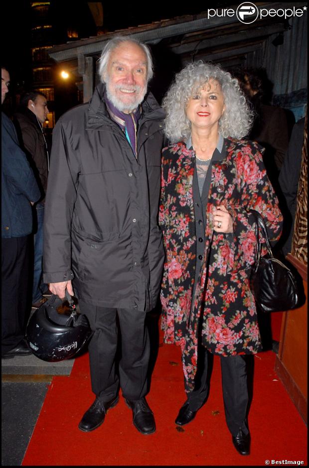 Georges Moustaki et sa femme Yannick à Paris le 12 février 2007.
