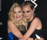 Rita Ora et Cara Delevingne, rebelle : Un duo fougueux et complice en soirée