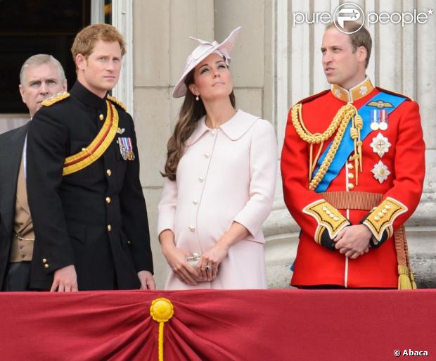 CASA REAL BRITÁNICA - Página 98 1156740--left-to-right-prince-harry-the-620x0-2