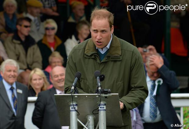 CASA REAL BRITÁNICA - Página 8 1209442-the-duke-of-cambridge-makes-a-speech-at-620x0-1