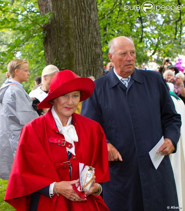 CASA REAL DE NORUEGA - Página 67 1212526-king-harald-and-queen-sonja-attending-620x0-1