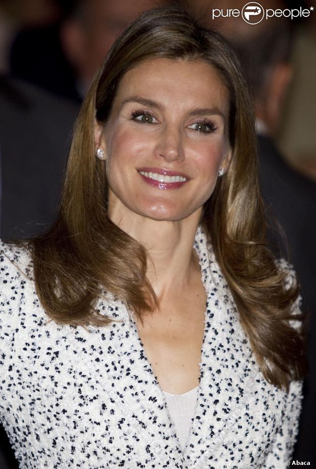 AGENDA PERSONAL DE LA PRINCESA LETIZIA - Página 15 1244322-princess-letizia-of-spain-as-president-620x0-1