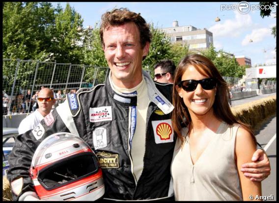 Joachim du Danemark en pilote, Marie en groupie !