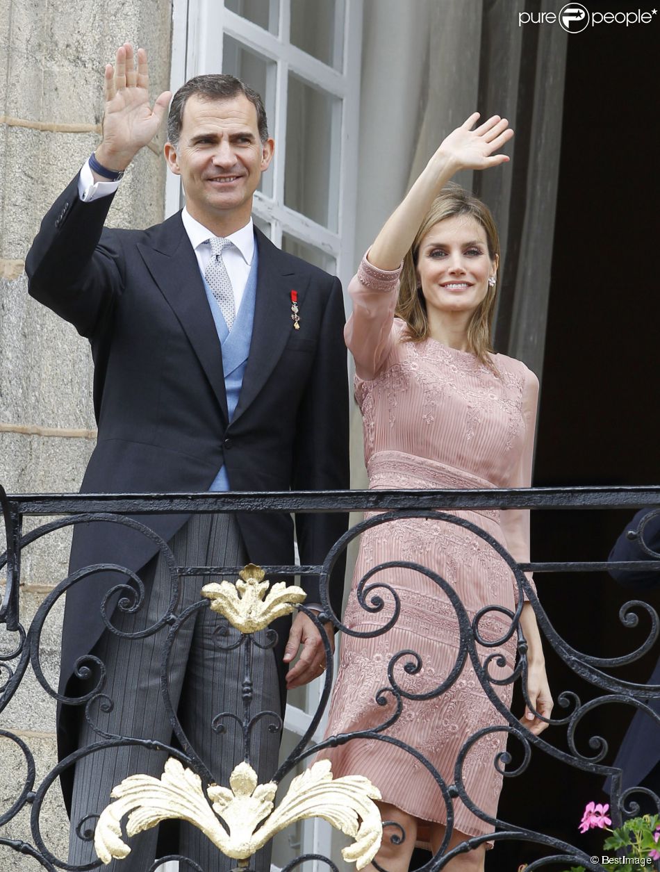 AGENDA DE SM. REYES FELIPE y LETIZIA - Página 36 1546217-le-roi-felipe-vi-et-la-reine-letizia-950x0-1