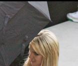 Britney vient de se rendre compte qu'il ne pleuvait pas !