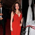 PHOTOS : Rose McGowan, en mode rouge décolleté et cernée par les beaux gosses !