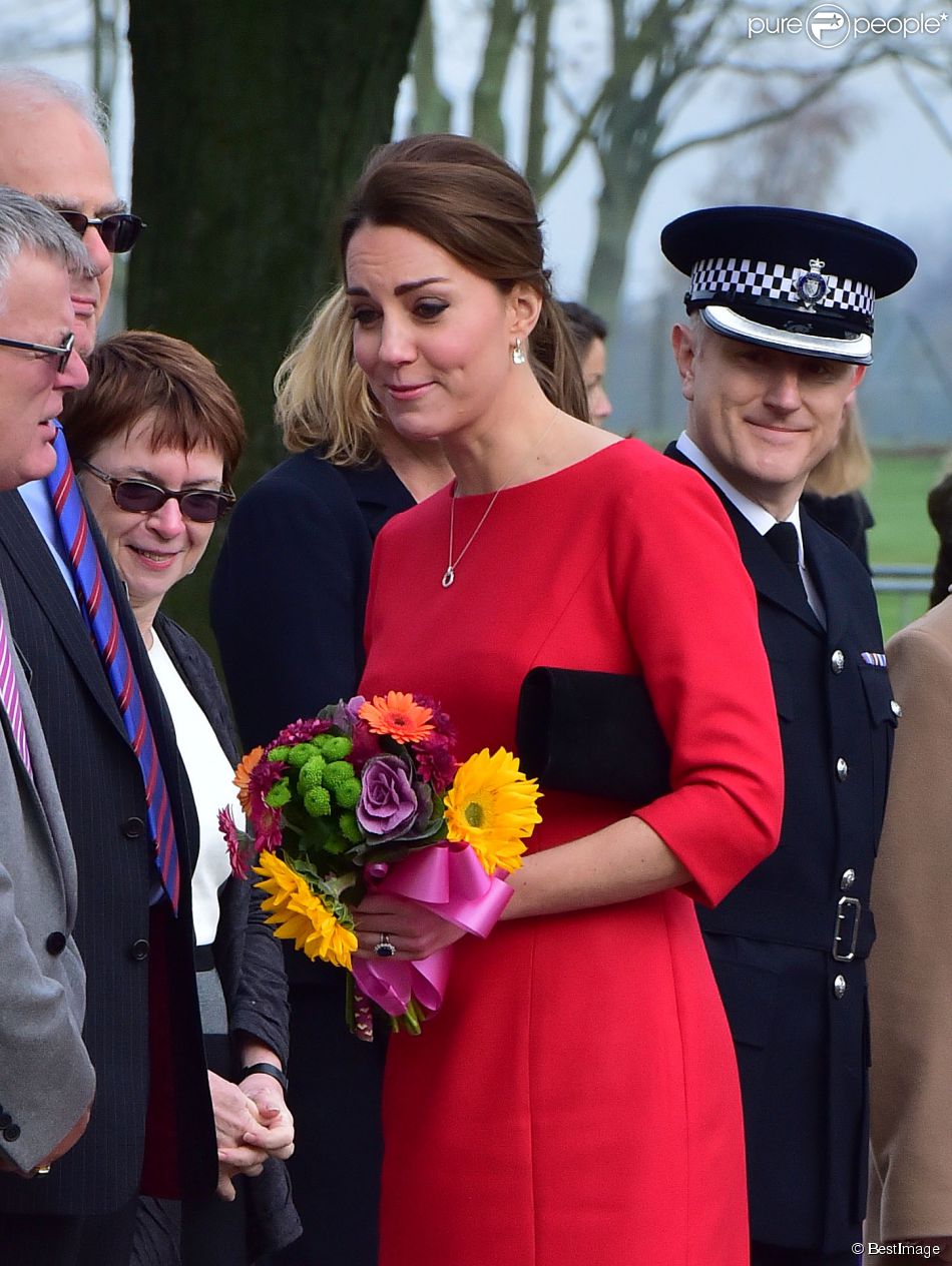 CASA REAL BRITÁNICA - Página 17 1659625-kate-middleton-duchesse-de-cambridge-950x0-2