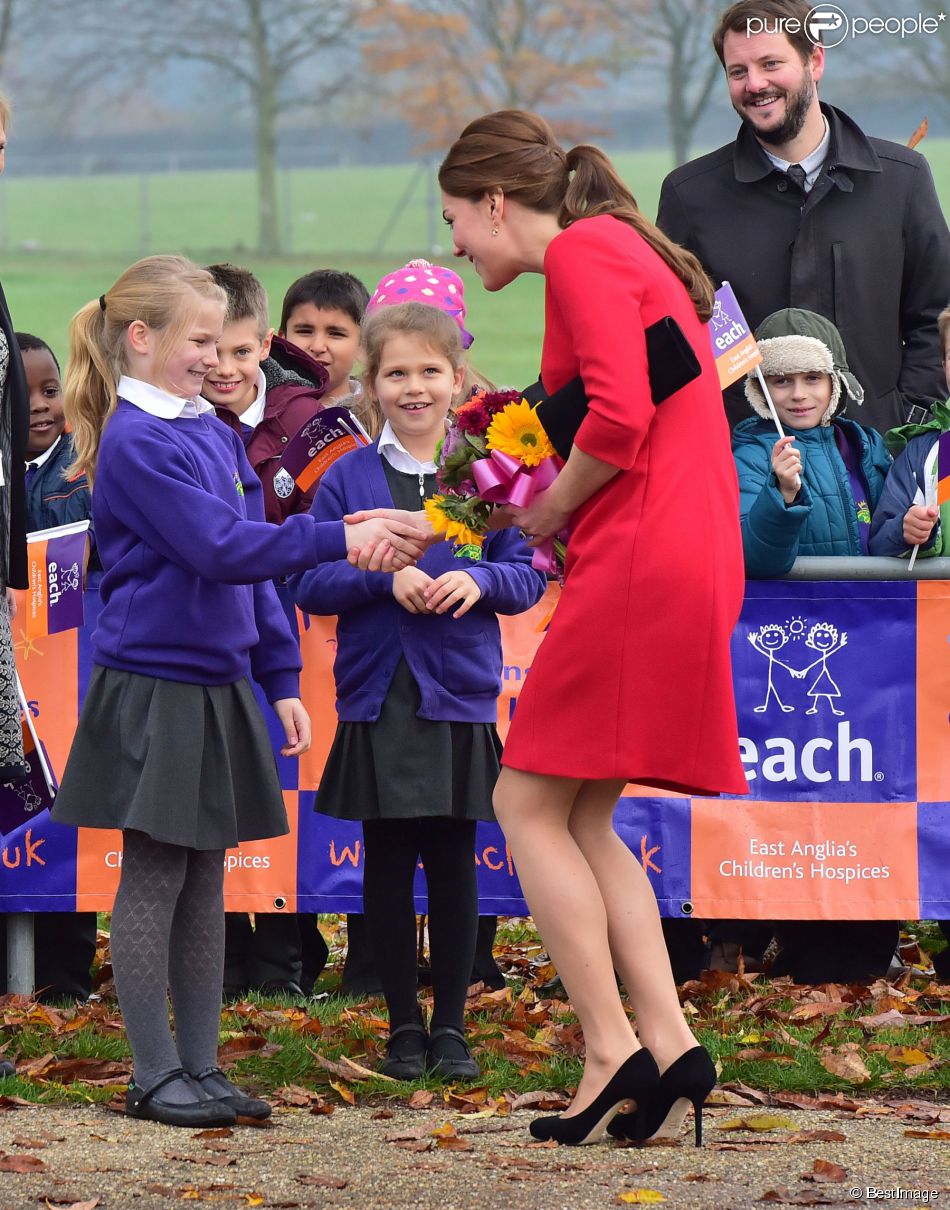 CASA REAL BRITÁNICA - Página 17 1659627-kate-middleton-duchesse-de-cambridge-950x0-2