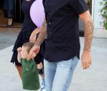 David Beckham avec sa femme Victoria et Cruz