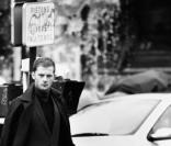 Nicolas Duvauchelle, mannequin de charme pour Louis Vuitton