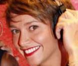 Emma de Caunes DJette avec Gladys !